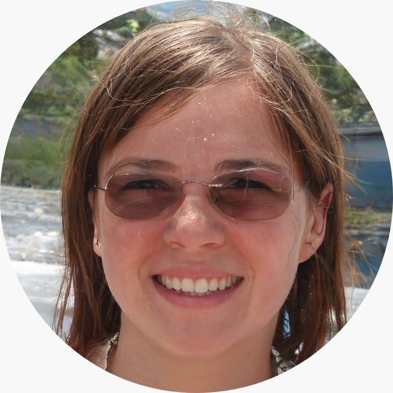 <em>Sarah B.</em>